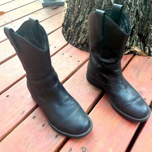 Lovingly used Born boots